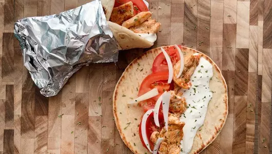 chicken gyro with tzatziki sauce recipe